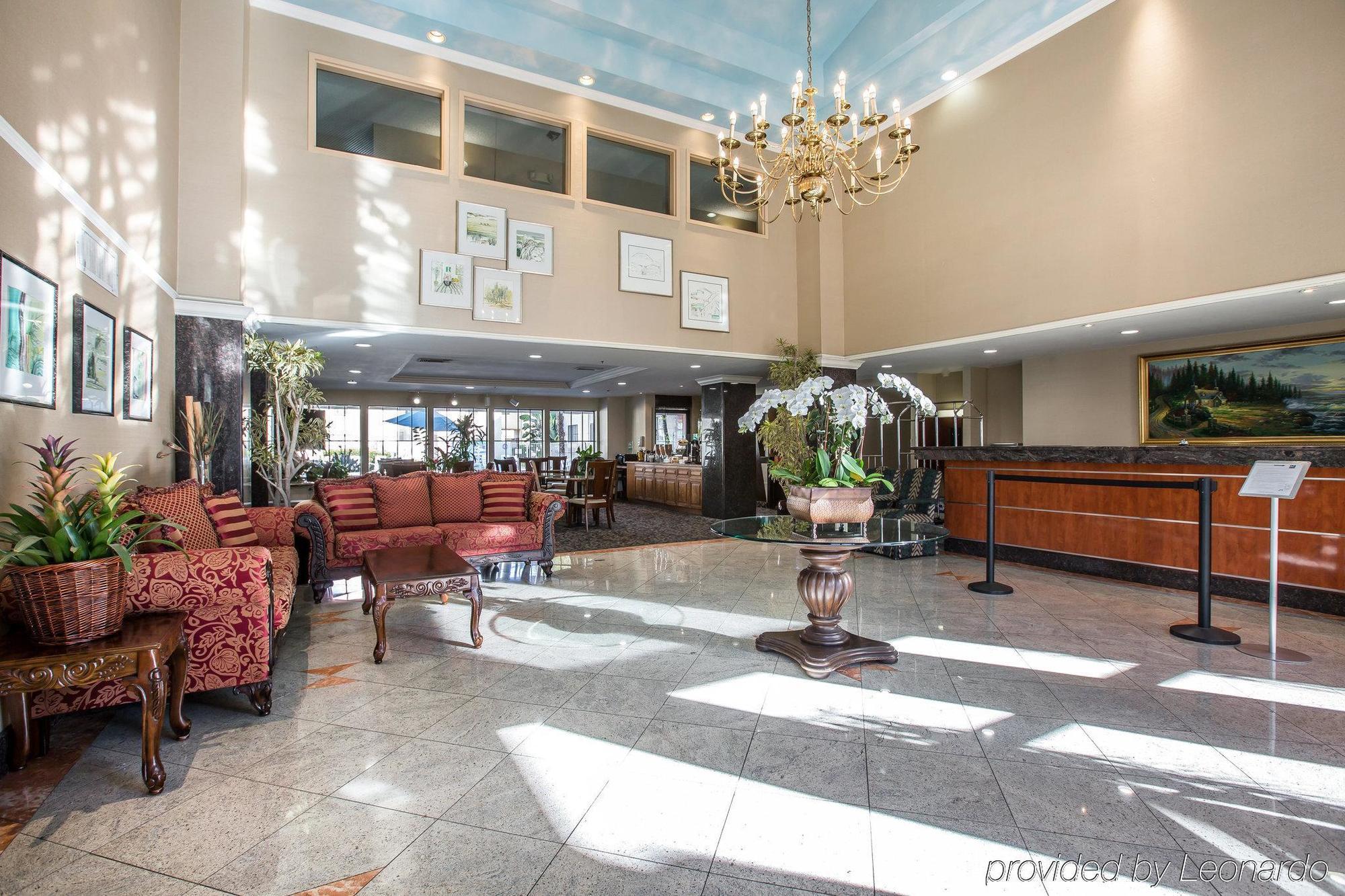 Quality Inn & Suites Walnut - City Of Industry Exterior foto