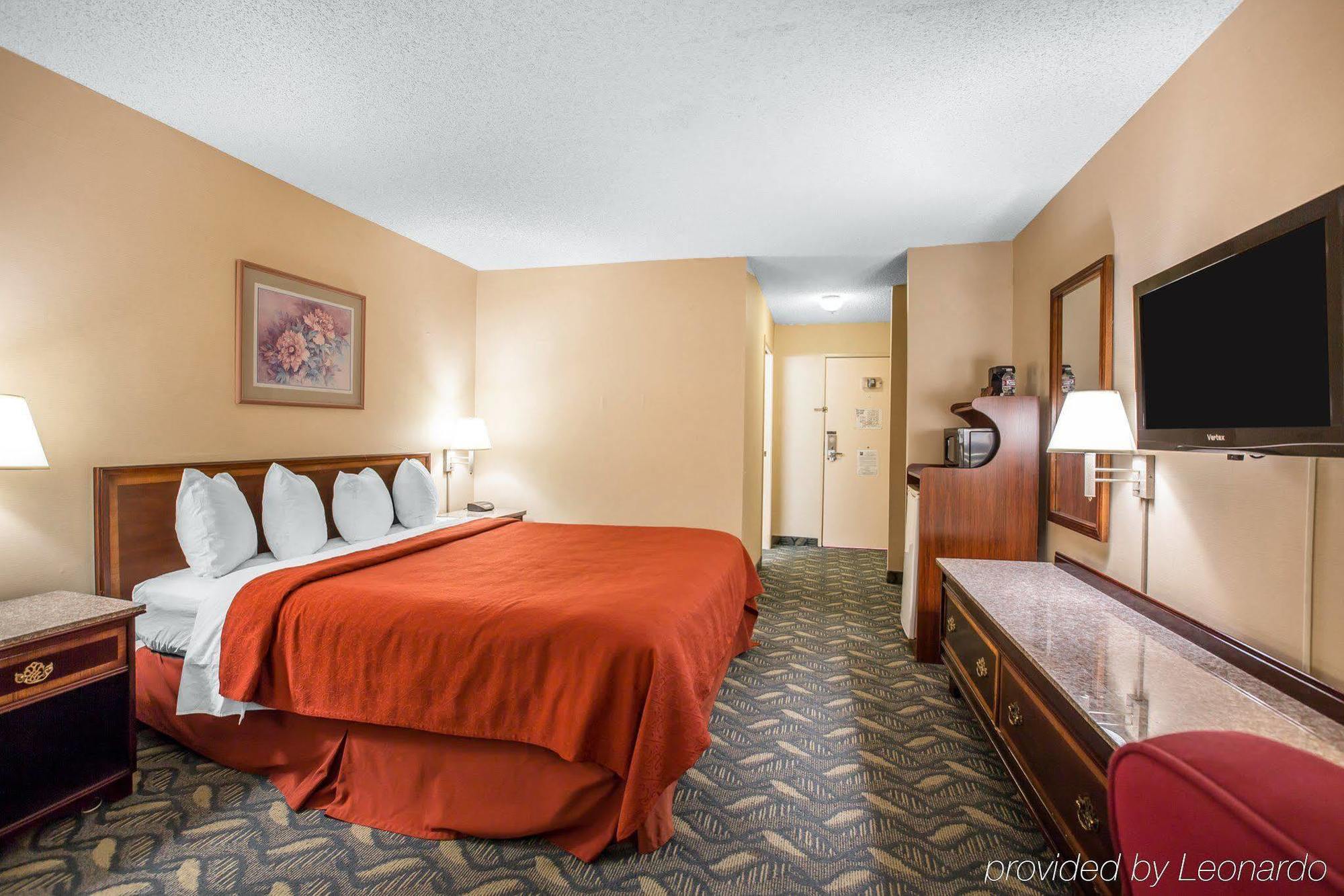 Quality Inn & Suites Walnut - City Of Industry Exterior foto